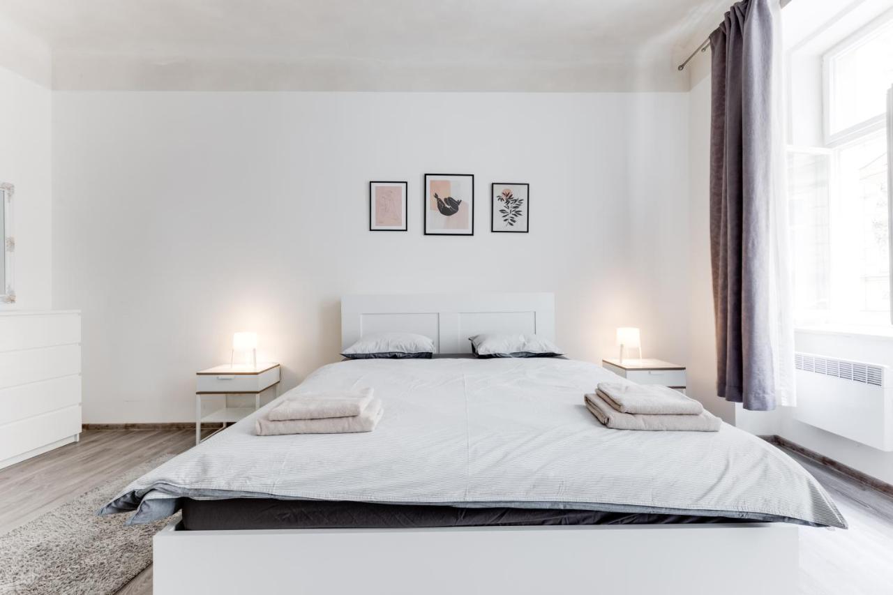 Lovely Apartments Heart Of براغ المظهر الخارجي الصورة