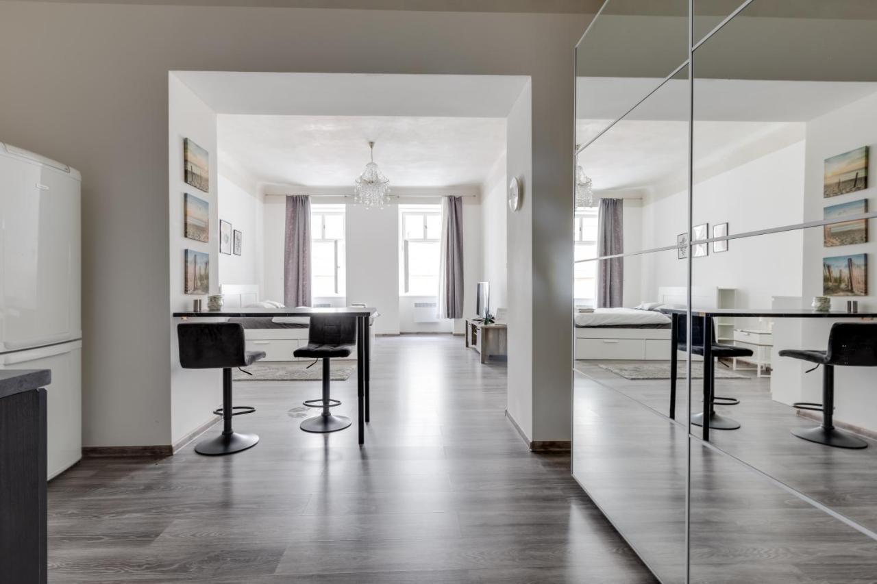 Lovely Apartments Heart Of براغ المظهر الخارجي الصورة