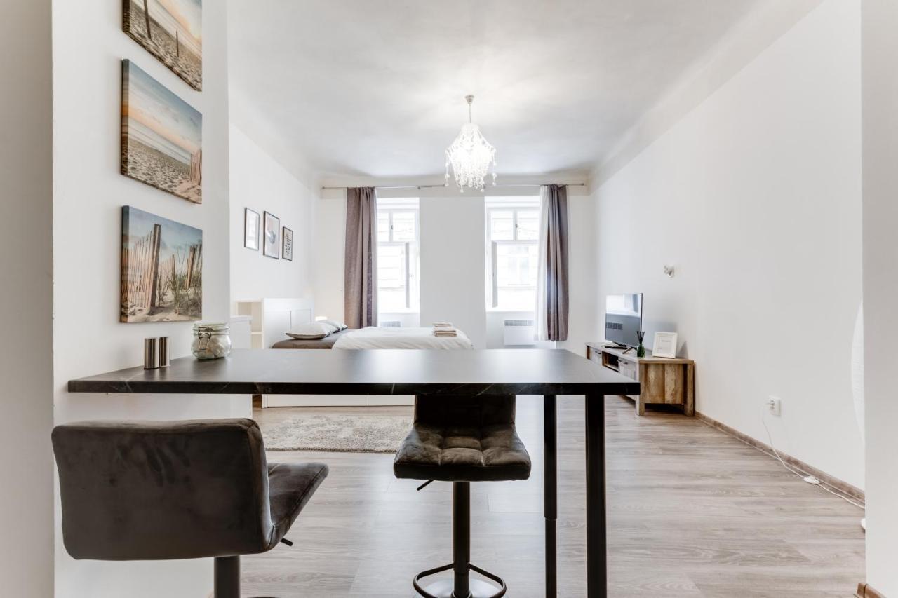 Lovely Apartments Heart Of براغ المظهر الخارجي الصورة