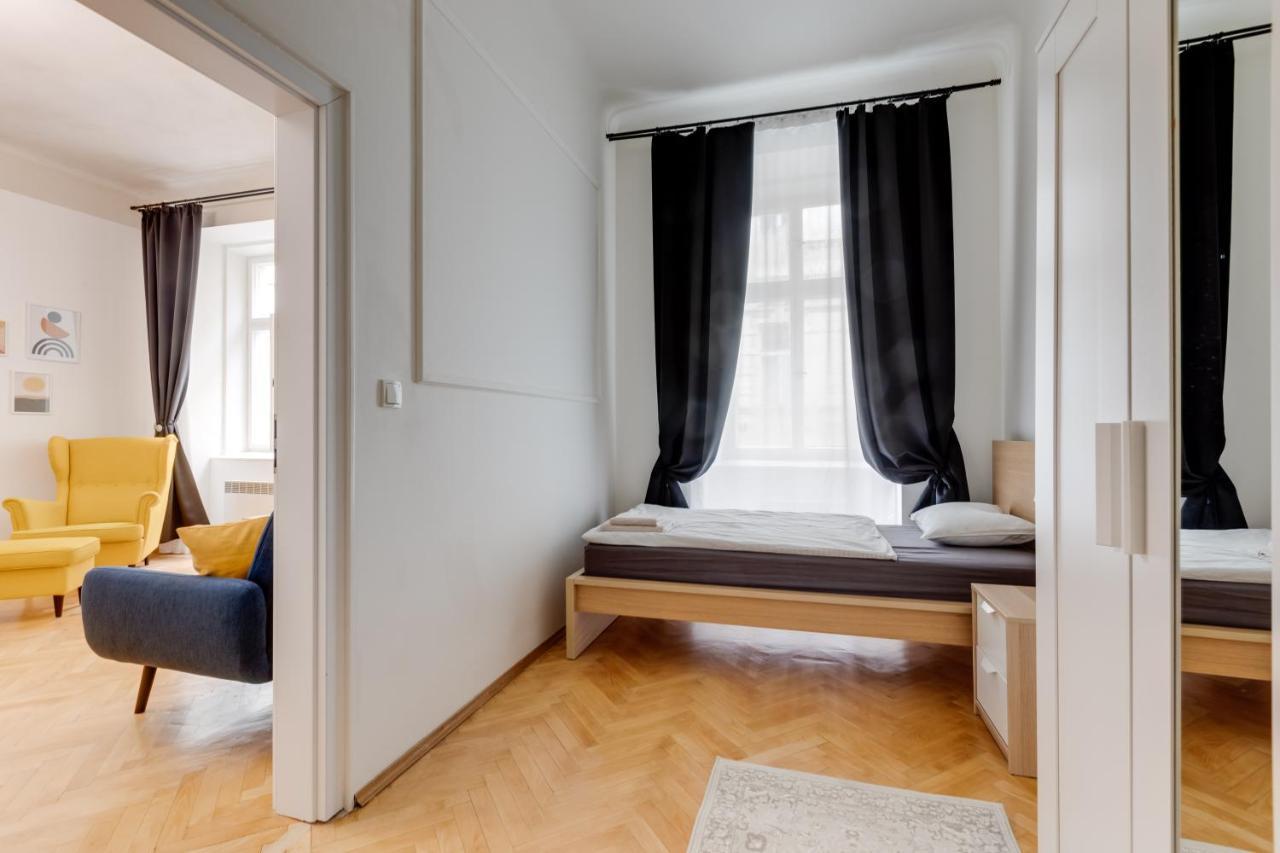 Lovely Apartments Heart Of براغ المظهر الخارجي الصورة