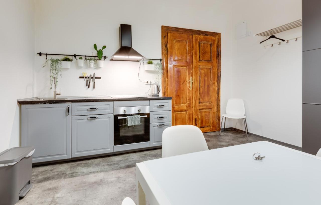 Lovely Apartments Heart Of براغ المظهر الخارجي الصورة